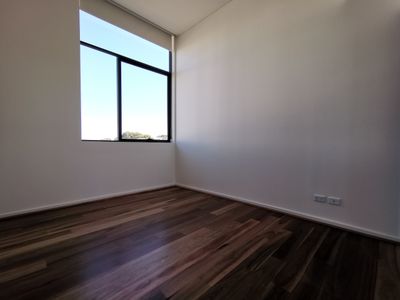 818 / 5 Vermont Crescent, Riverwood