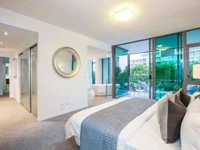 6301 / 2 Ephraim Island Parade, Paradise Point