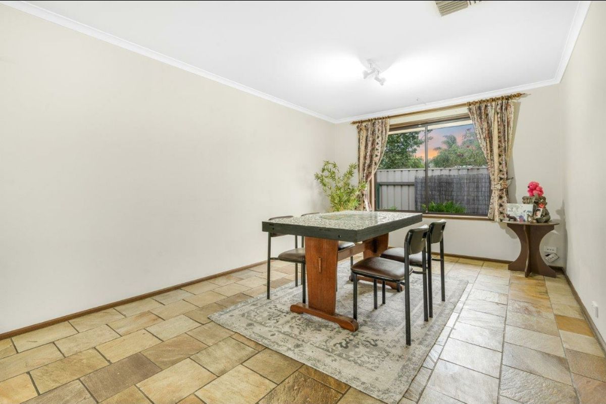 12 Currumbin Avenue, Blakeview