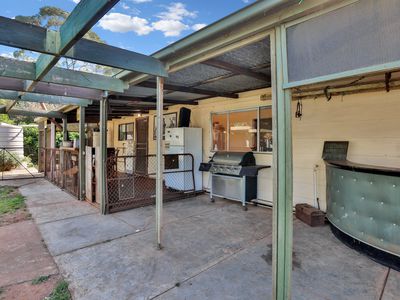 25 Walters Drive, Merbein