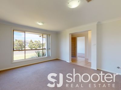 6 Magnolia Boulevard, Dubbo