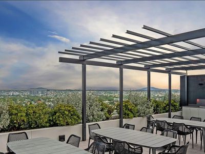 702 / 95 Linton Street, Kangaroo Point