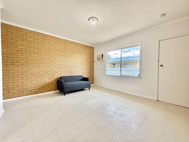 5 / 219 PINE STREET, Hay