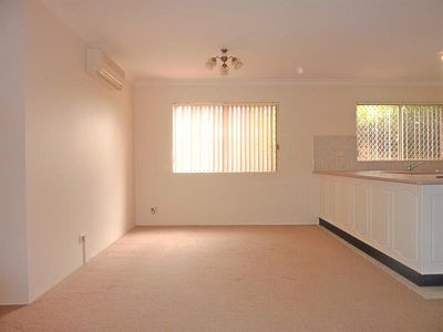 1 / 26 Hampden St, Beverly Hills