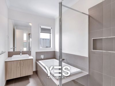 6 Bonifacio Road, Clyde