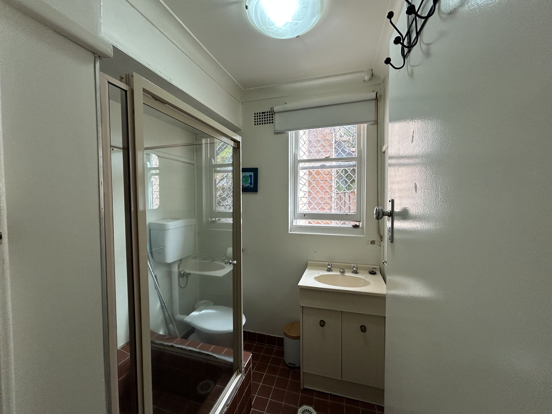 6 / 4 Mosbri Crescent, The Hill