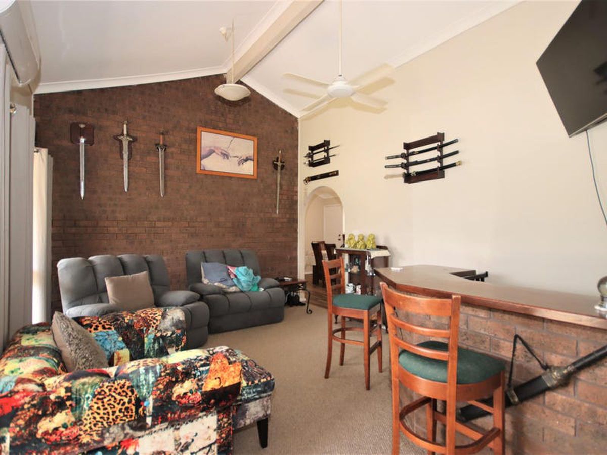 18 Pershing Place, Tanilba Bay, Tanilba Bay - Thumbnail 2