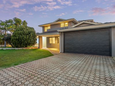 8 Heatherlea Parkway, Leeming