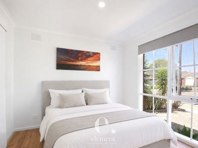 7 East End Crescent, St Albans Park
