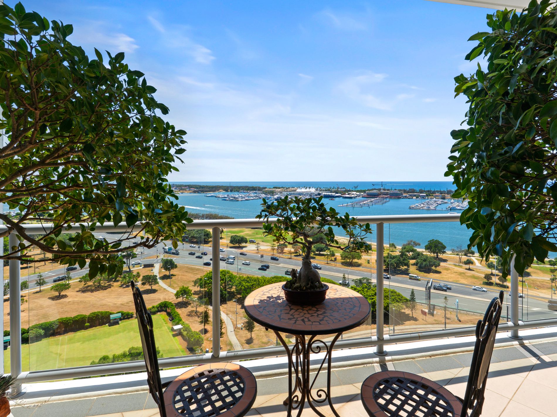 1806 / 1 Como Crescent, Southport
