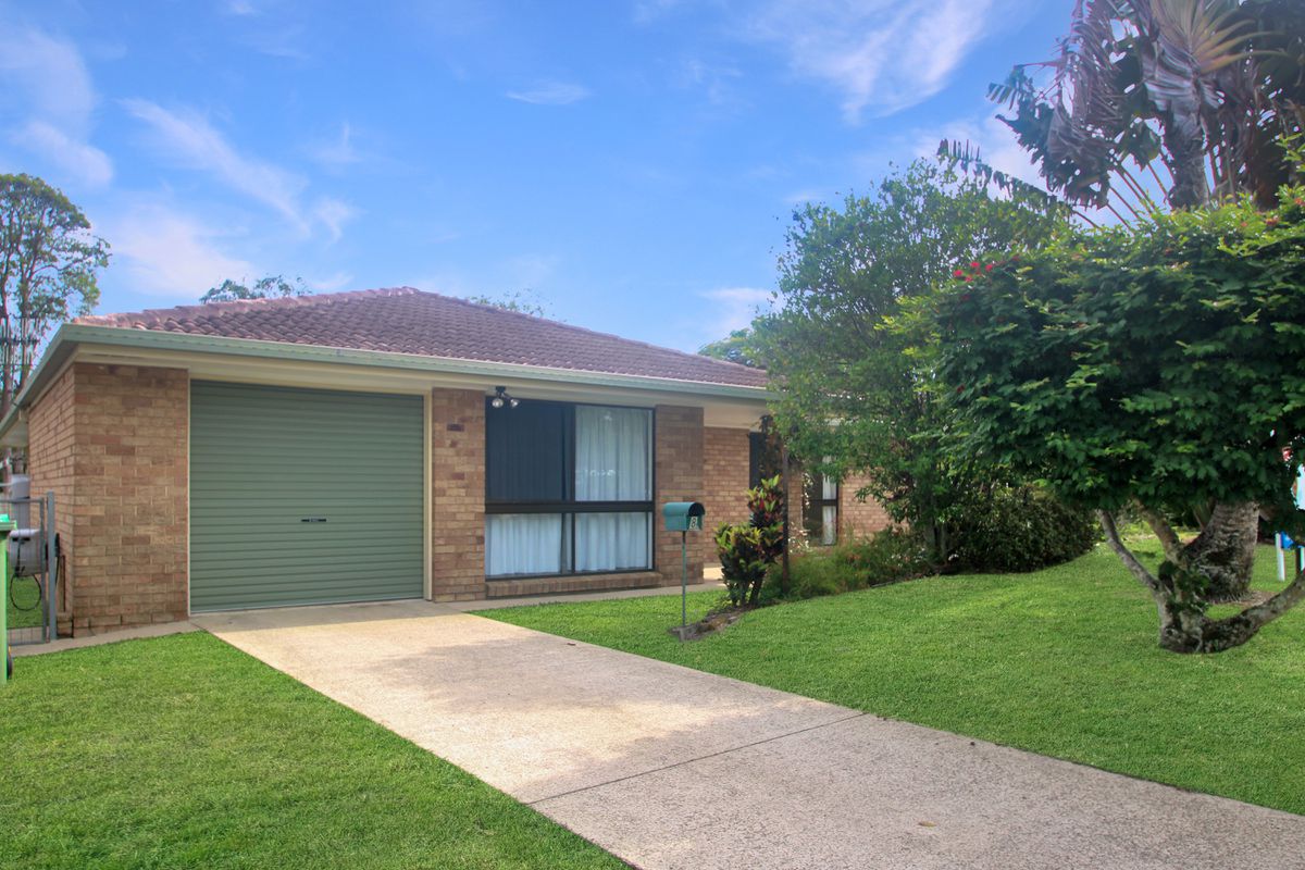8 Thompson Crescent, Tewantin