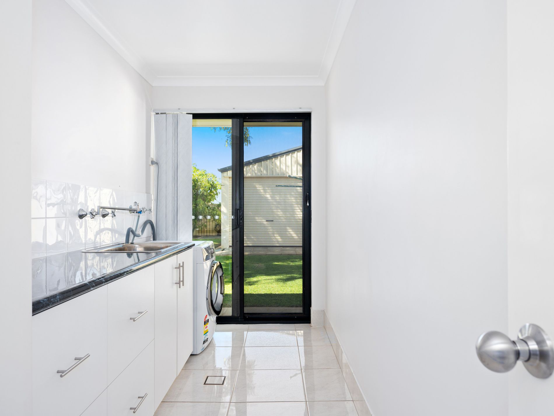 23 Matthews Way, Somerville