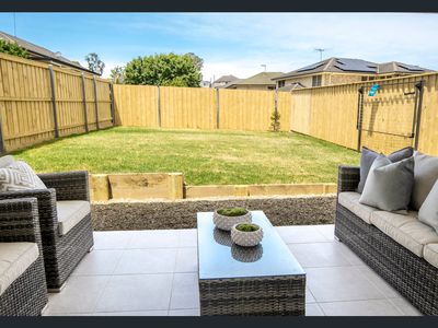 8B Citrus Close, Casula