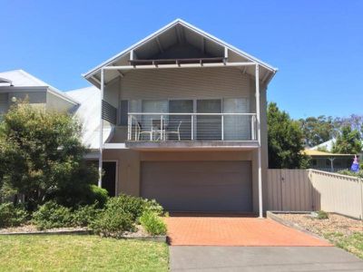 48A Moira Parade, Hawks Nest