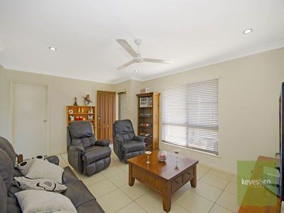 69 Hillock Crescent, Bushland Beach