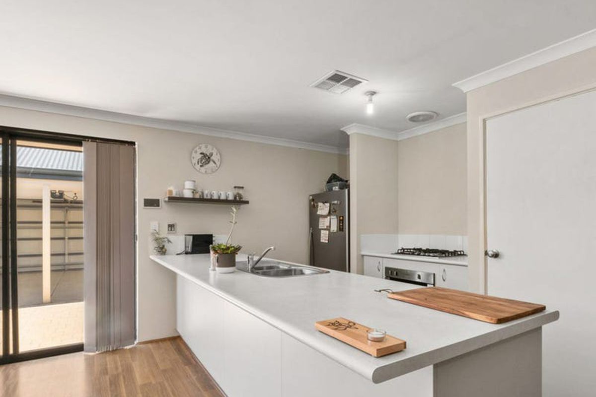 45 Interlaken Loop, Ellenbrook