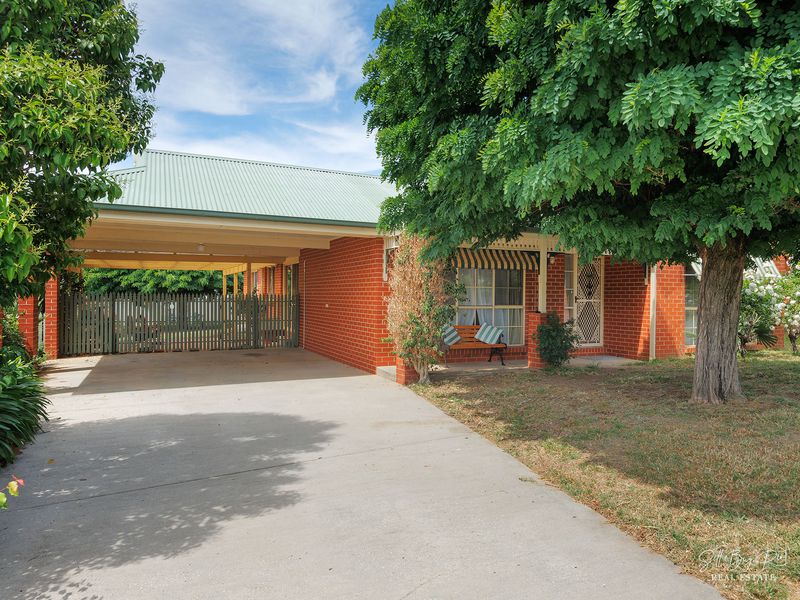 1 NEWMAN CRESCENT, Wodonga