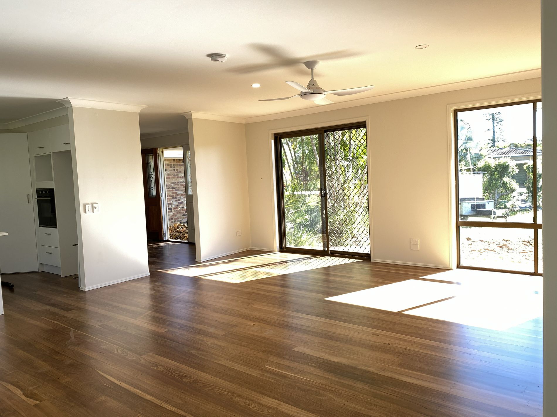 5 Nandroya Avenue, 5 Nandroya Avenue - Thumbnail 3