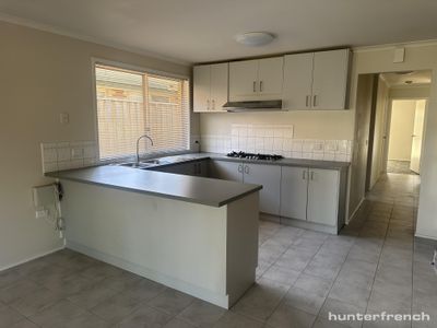 19 Wenlock Avenue, Altona Meadows