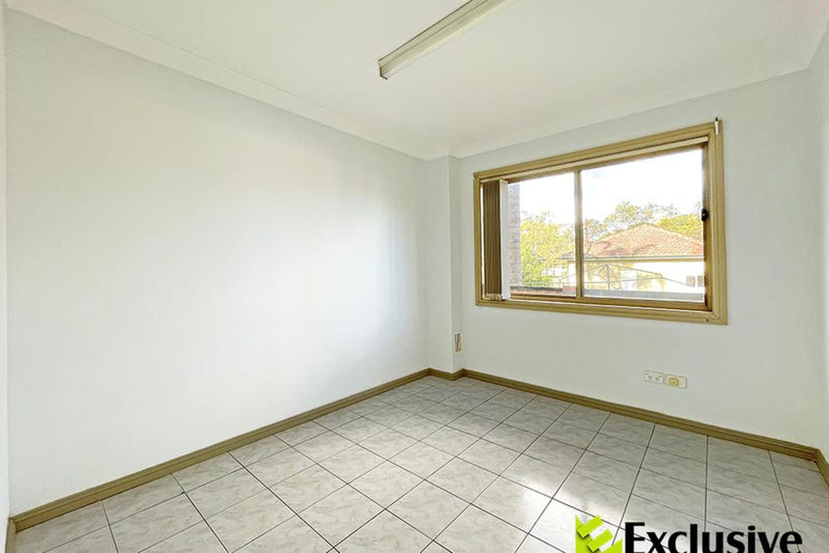 1 / 2 McPhee Street, Chester Hill