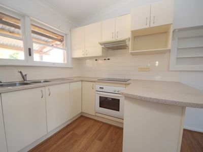 27 Ogilvy Street, Peakhurst