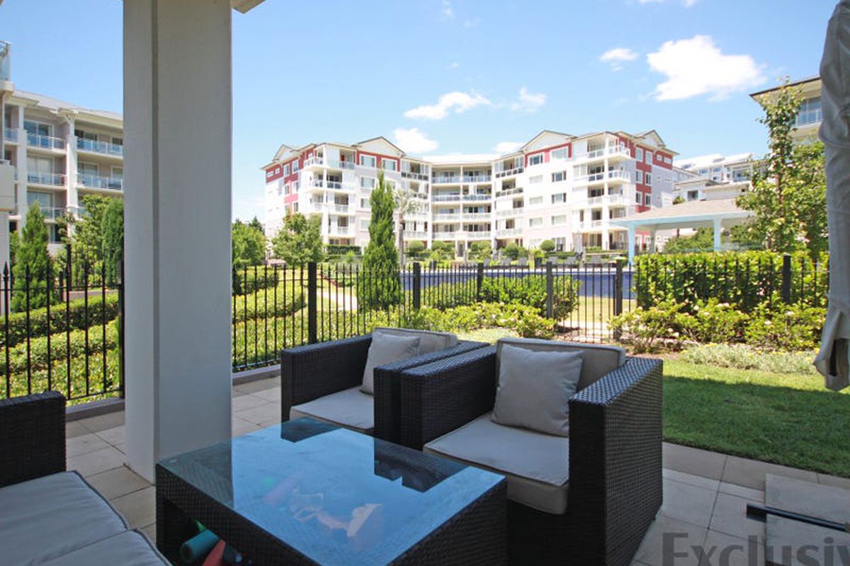 102 / 38 Peninsula Drive, Breakfast Point