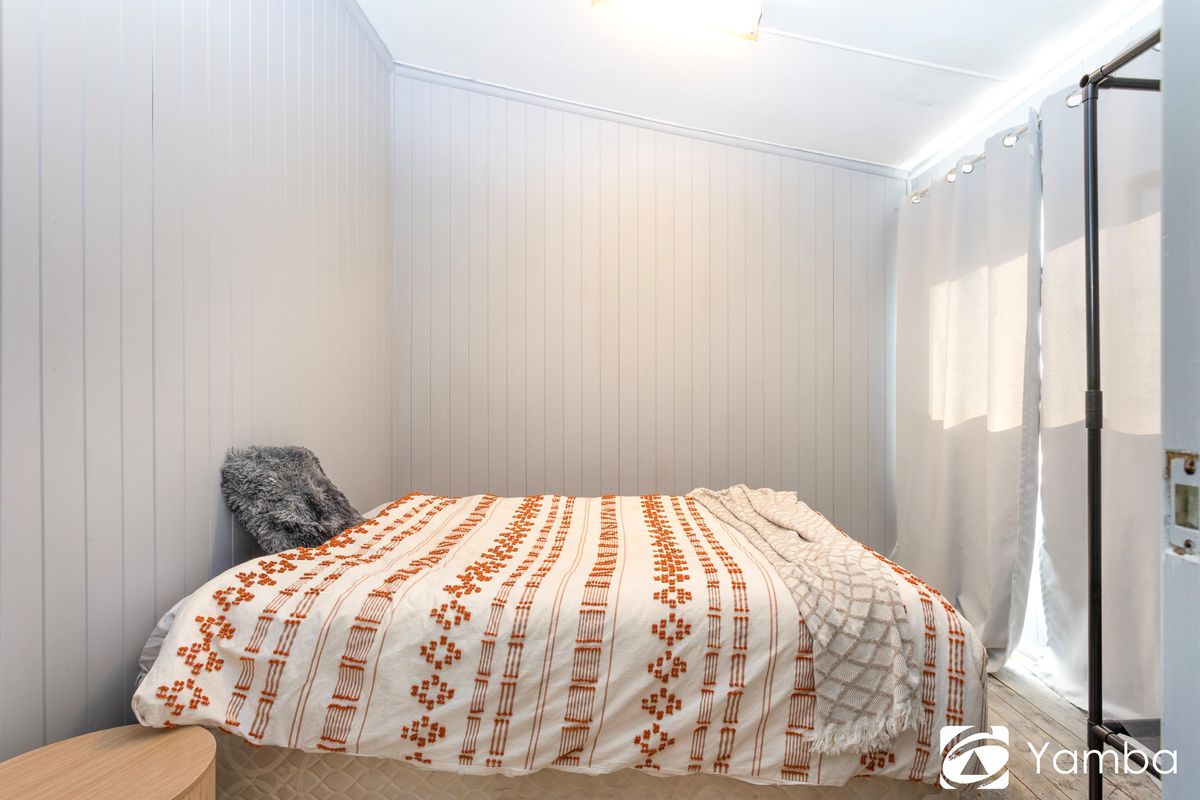 176 Old Ferry Road, Ashby