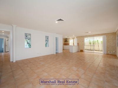 26 Tableland Way, Carramar