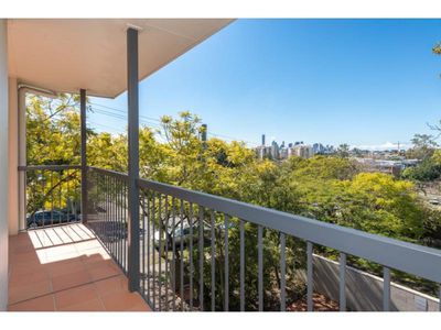 4 / 18 Augustus Street, Toowong