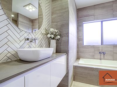 15 WARUP STREET, Moncrieff