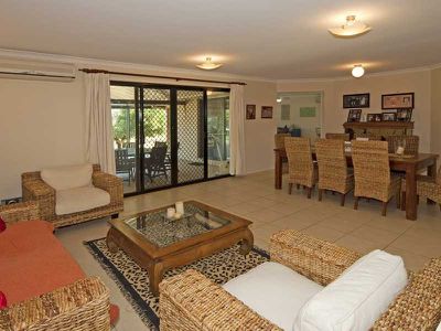2 Paroo Place, Karalee