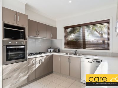 2 / 74 Williams Street, Frankston