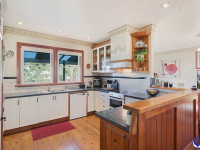 2 Blacksmiths Lane, Central Tilba