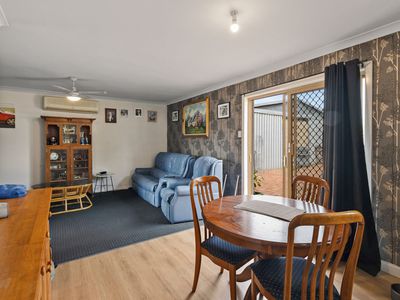 11 Barlow Court, Lockridge