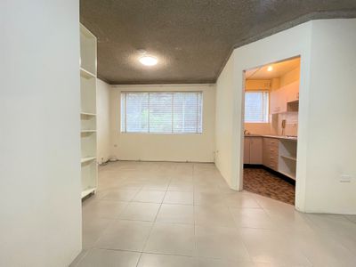 4 / 19 Queens Road, Westmead