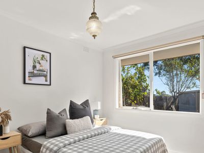 11 Huskisson Avenue, Lalor