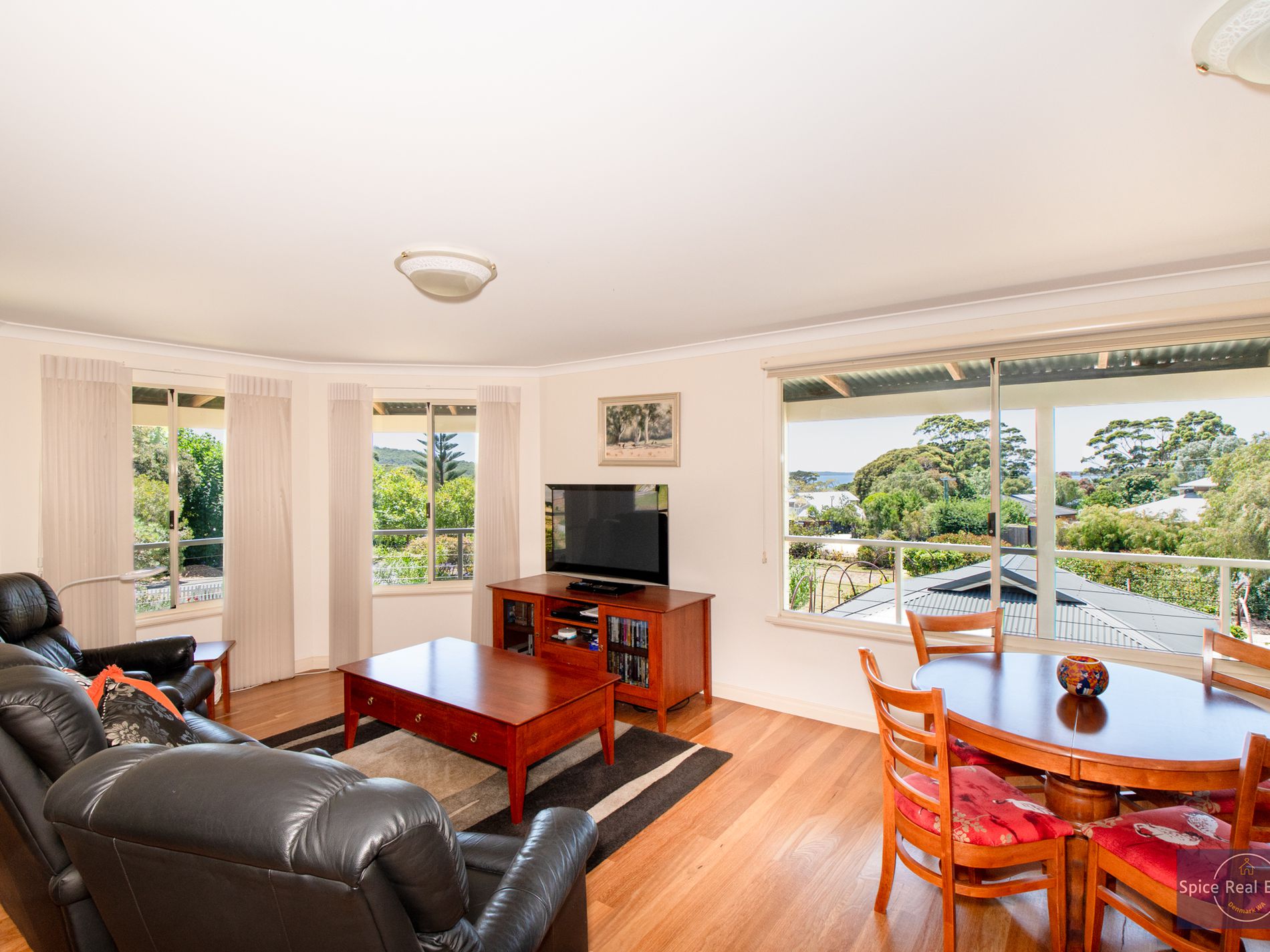 2 Maloney Close, Ocean Beach