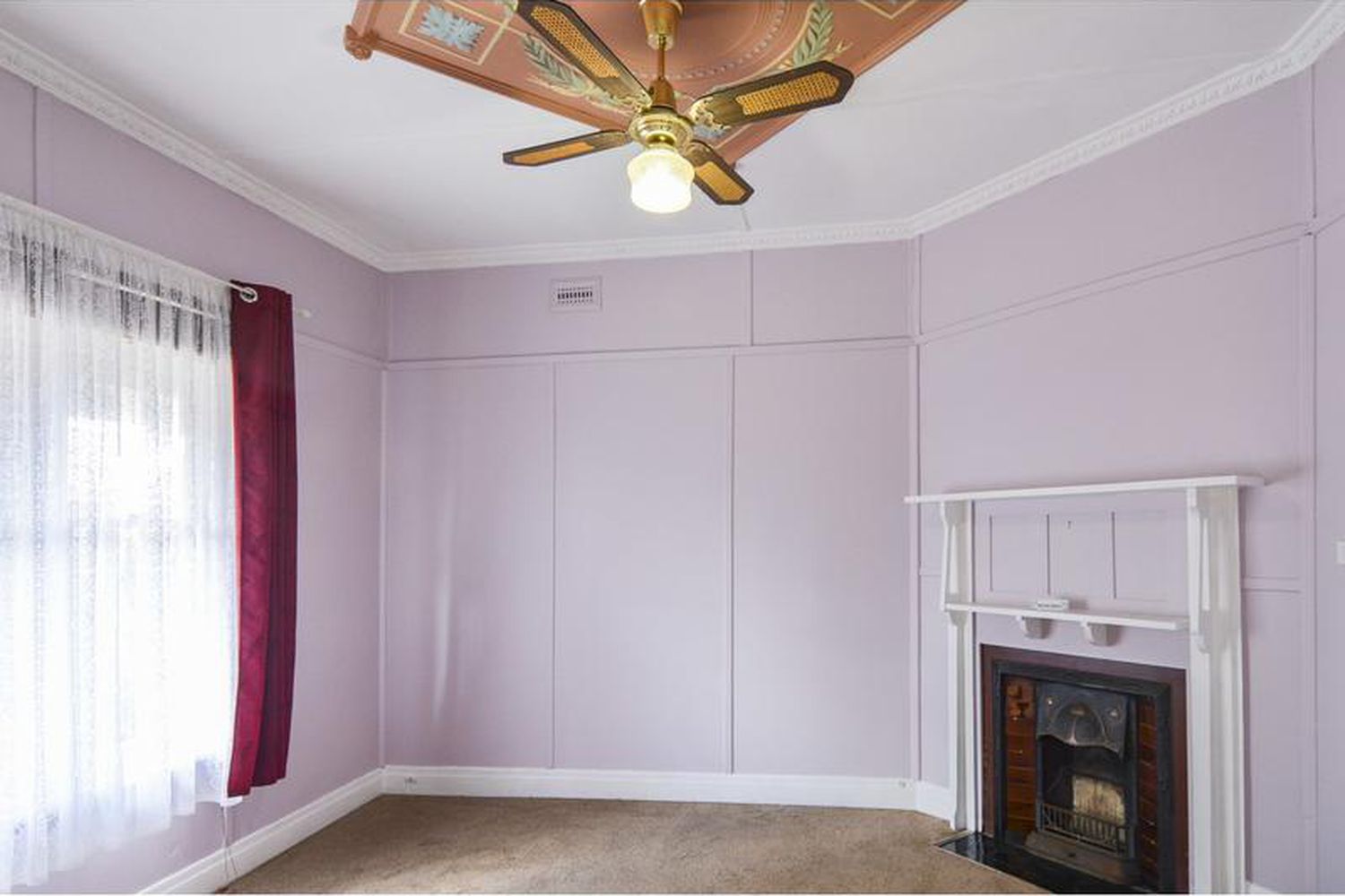 4 Lynott Street, Horsham