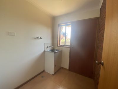 1 / 15 High Street, Werribee