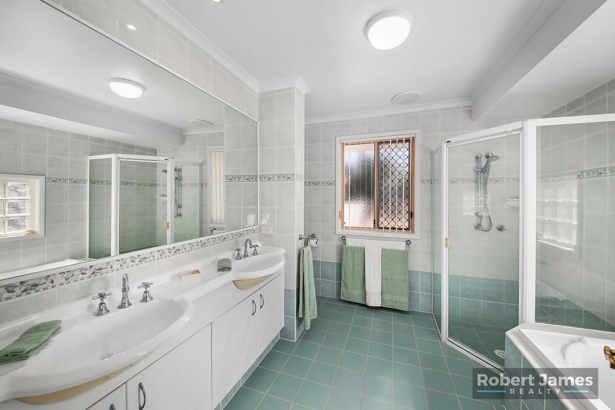 13 Dun Street, Tewantin