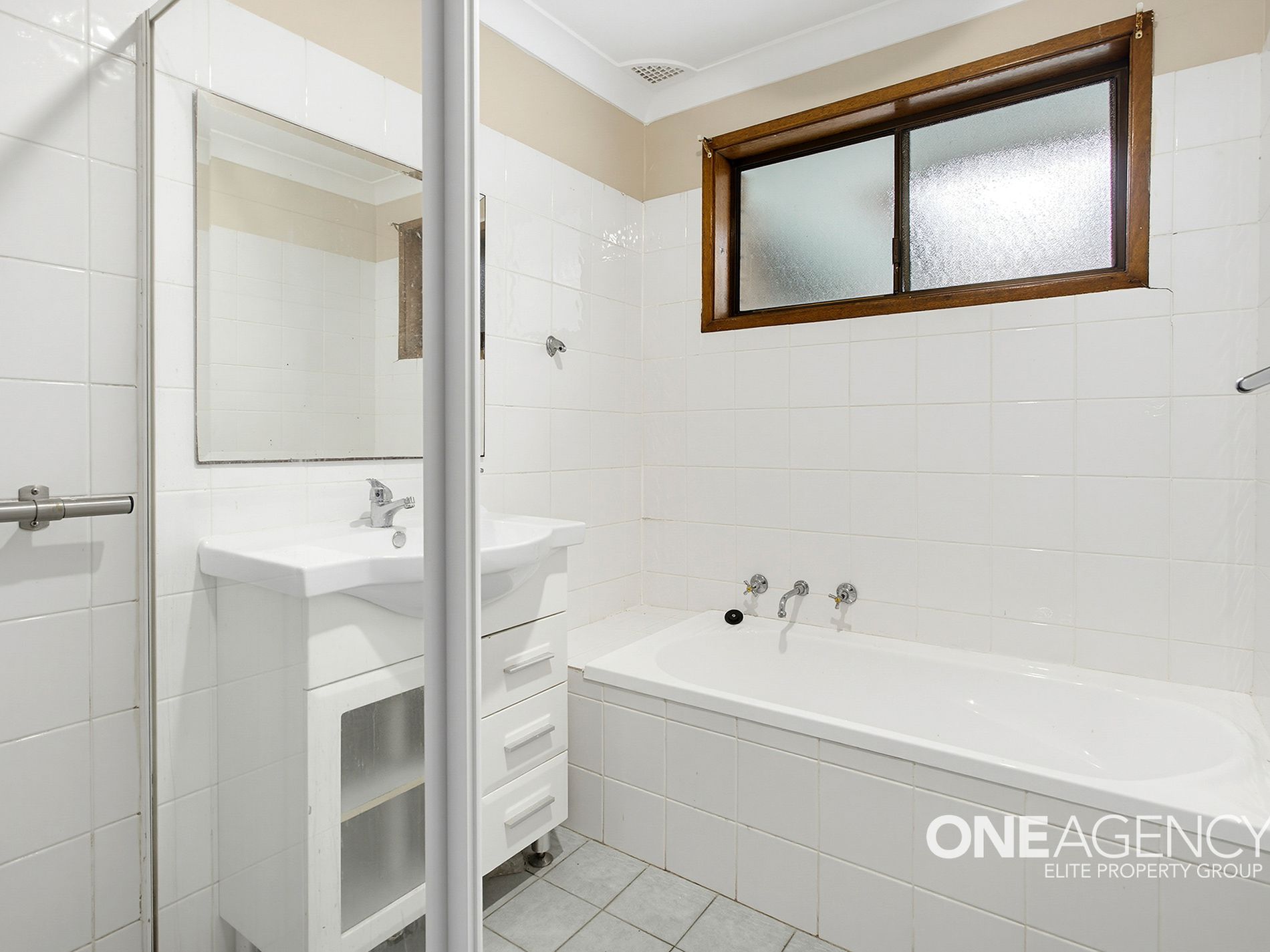 14 Carbeen Crescent, Cordeaux Heights