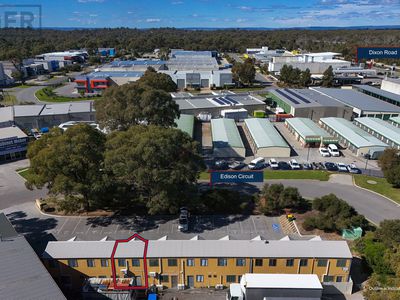 6 / 8 Day Road, East Rockingham