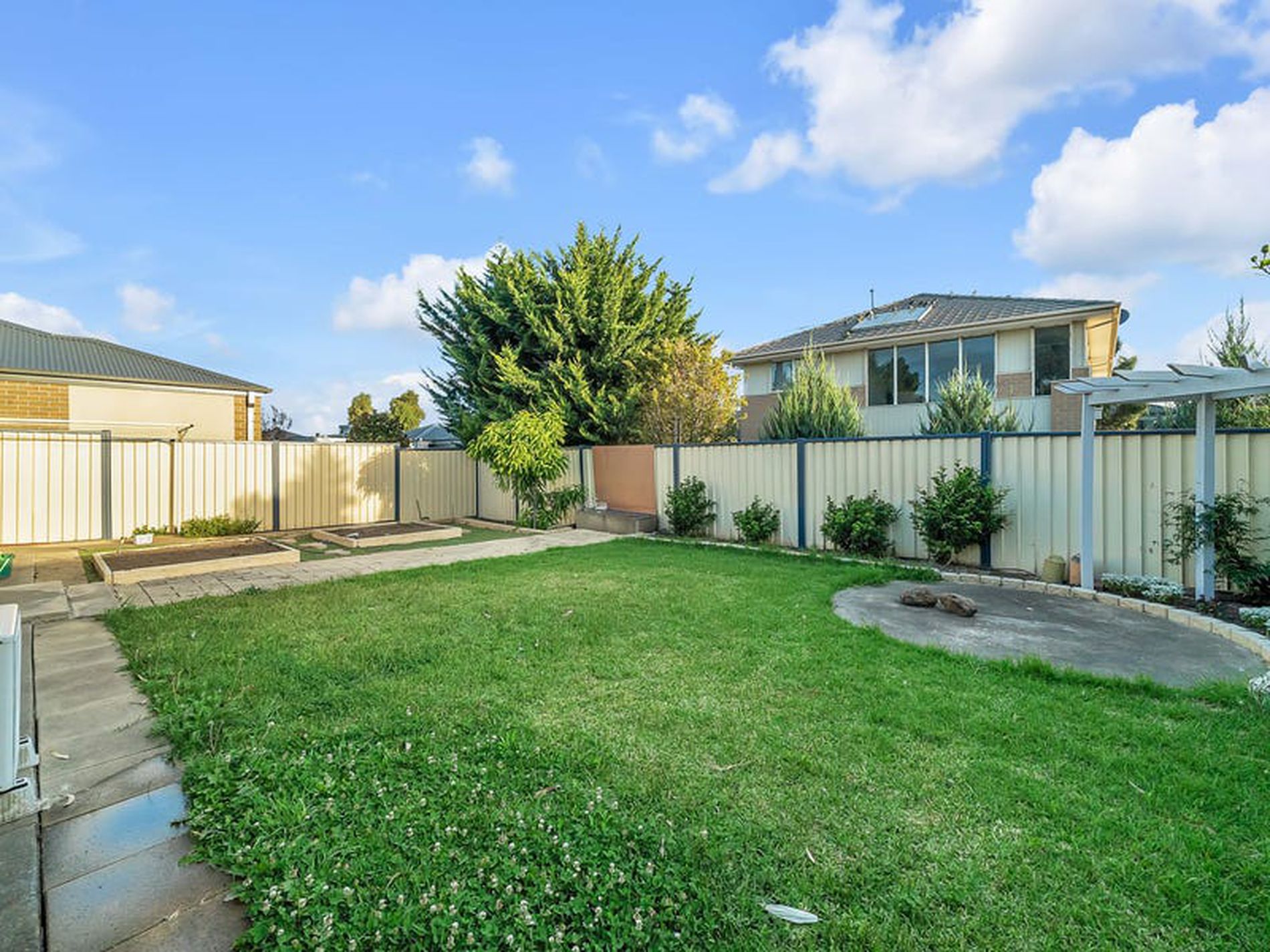 33 Katrina Drive, Burnside Heights | Gold Key Real Estate