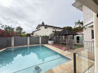 6 Troon Place, Carindale