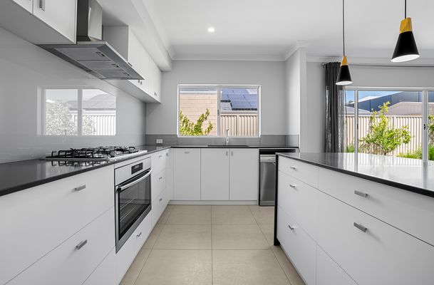 18 Camrose Pkwy, Baldivis