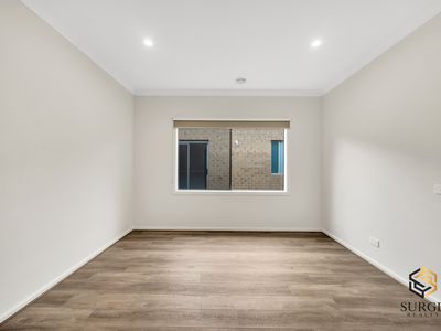 10 Petunia Crescent, Armstrong Creek