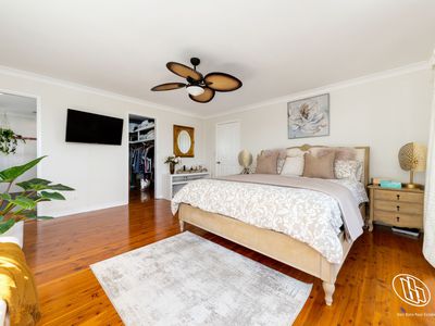11 Hillcrest Avenue, North Narooma