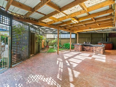 5 Watersedge Avenue, Basin View
