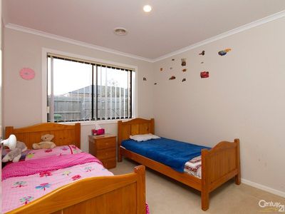 4 / 9 Carly Close, Narre Warren South