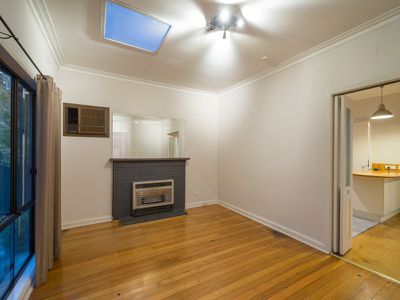 16 Joyhill Avenue, Box Hill South